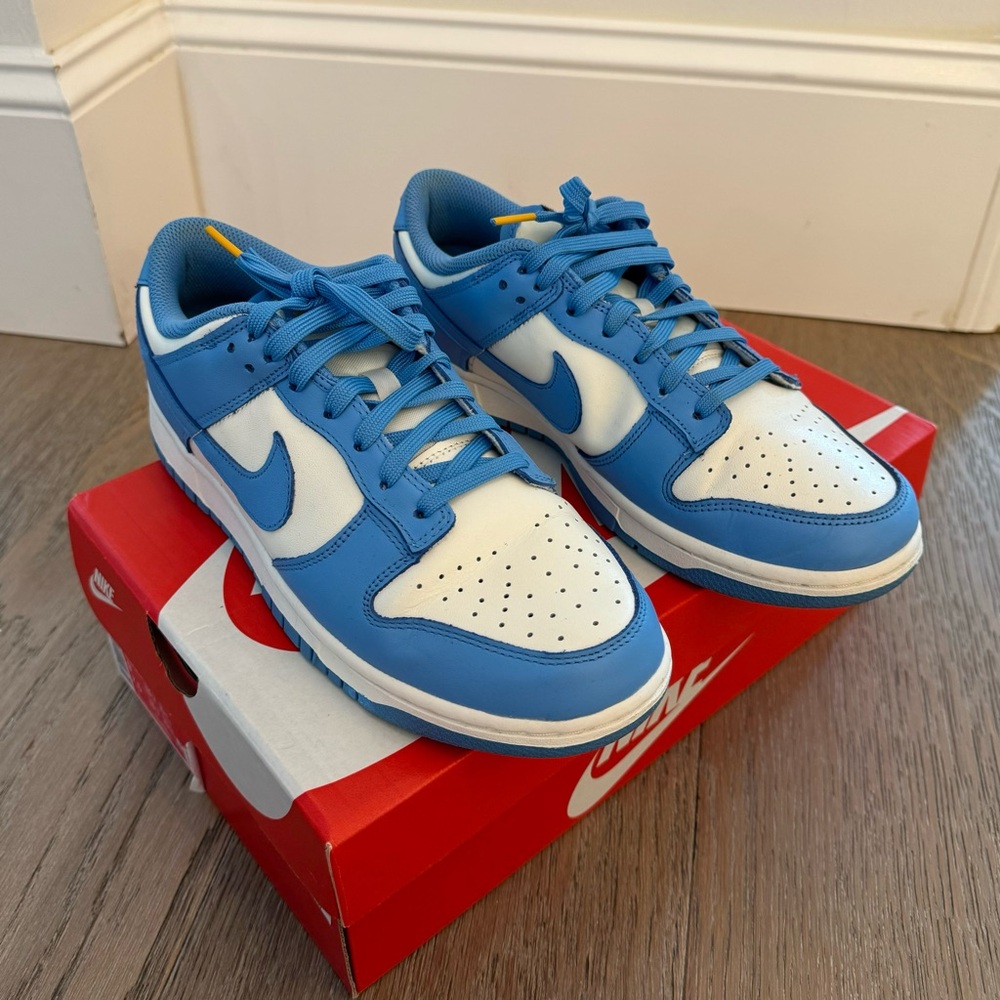 Nike Women’s Dunk Low Coast Sail University Gold Size 9